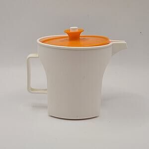 Vtg MCM Tupperware Creamer Pitcher White Orange Push-Button Lid 12 oz Excellent!